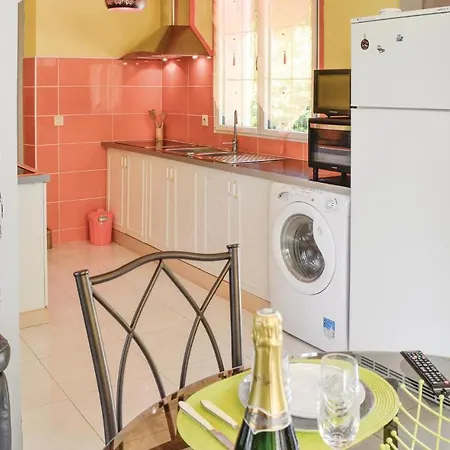 Beautiful In Ls Vaudes With 1 Bedrooms, Wifi And Swimming Pool
